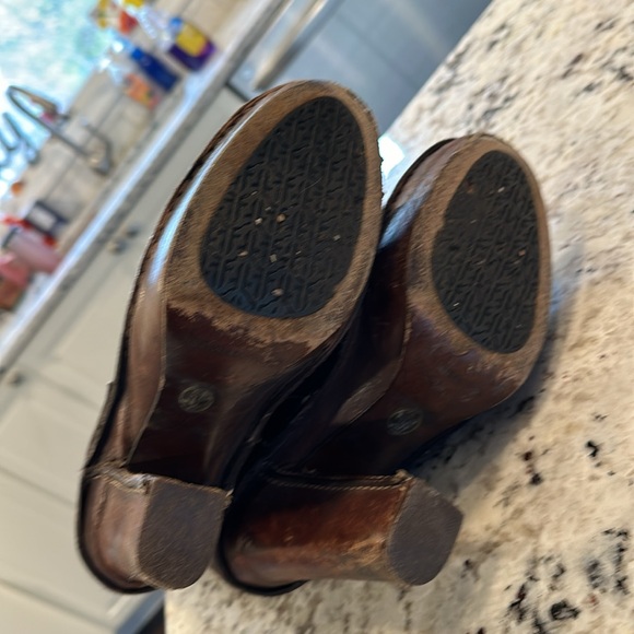 Frye Victoria mid distressed boots size 8.5 - Picture 6 of 15